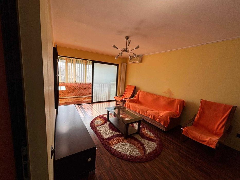 Apartament 2 camere, util 54 mp + balcon 9 mp, Centrul Civic Brăila