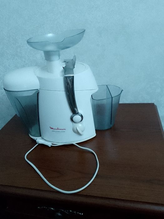 Электросоковыжималка,продам