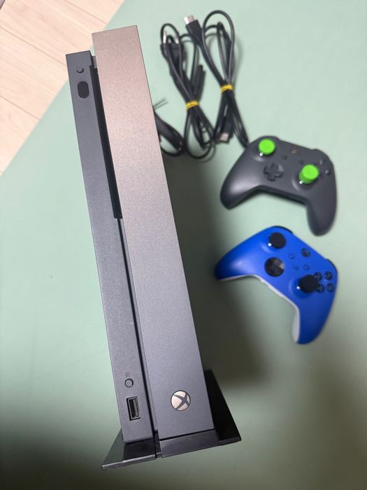 Xbox one x 1tb  limitka