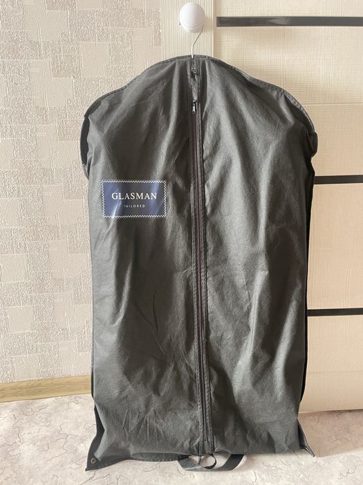 Продам костюм новый