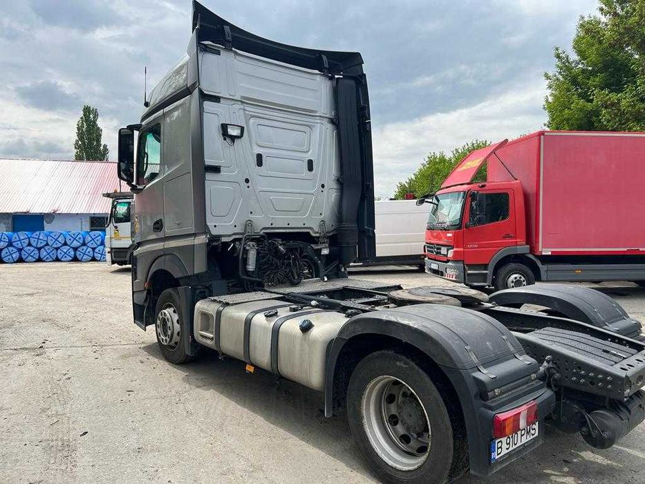 Cap tractor Mercedes-Benz Actros 1842 Mega - 2018