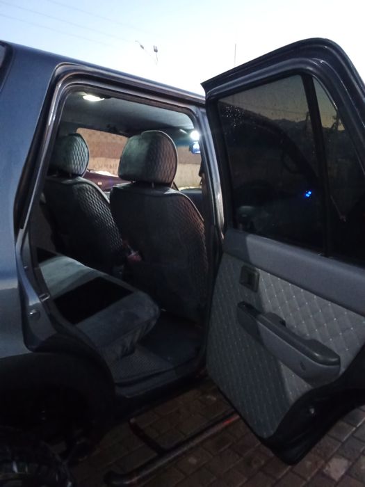 TOYOTA hilux surf 130