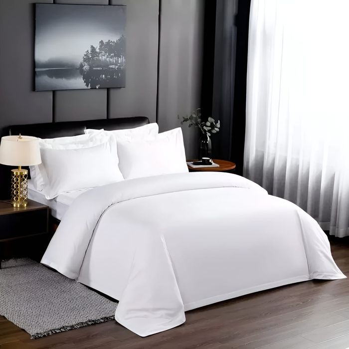 OFERTA !!! 10 Lenjerii de pat hoteliere din material Damasc