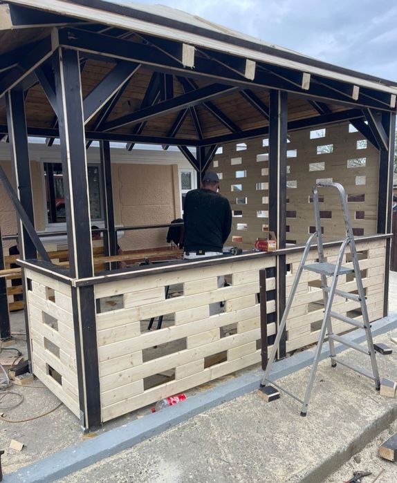 Vând  căsuțe foișoare terase la comanda