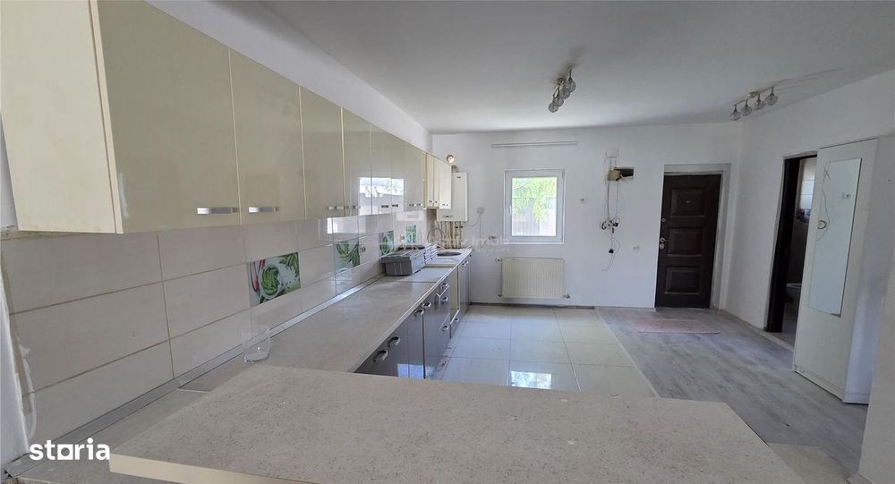 Casa 4 camere Cornetu
