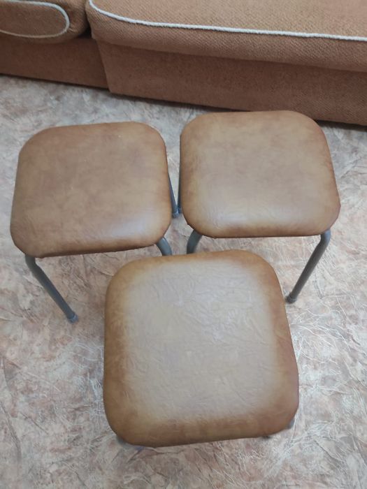 Продам табуретки