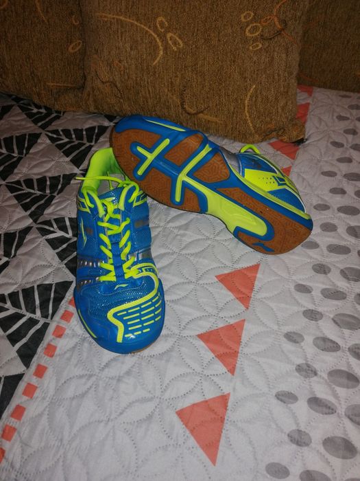 Маратонки за зала " Li ning" - 41 номер