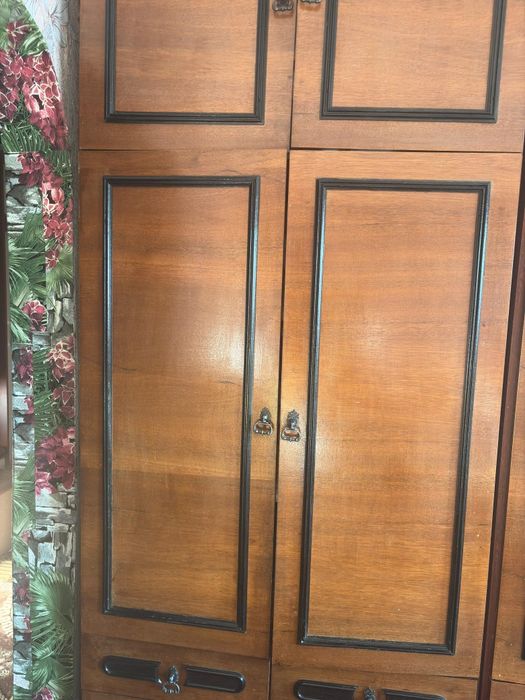 Отдам даром шкафы