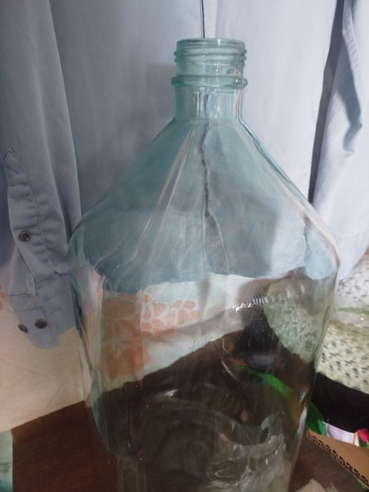 Бутыли,банки,продаю