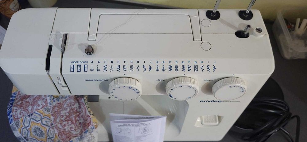 Masina de cusut Privileg super nustzstich