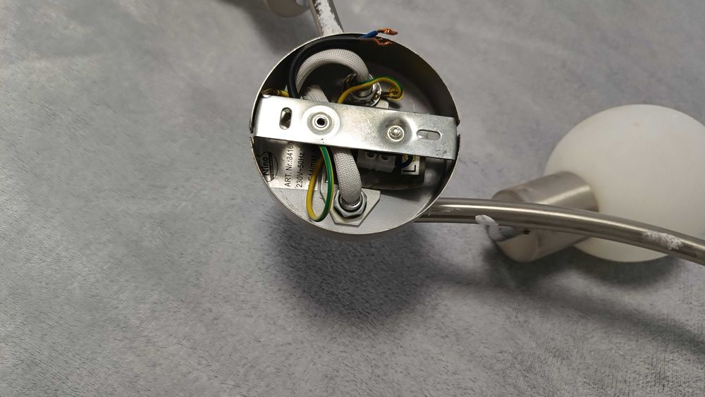 Лампа за монтаж на таван