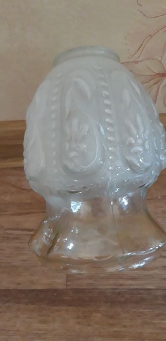 Плафоны  разные  , 2 шт. одинаковые