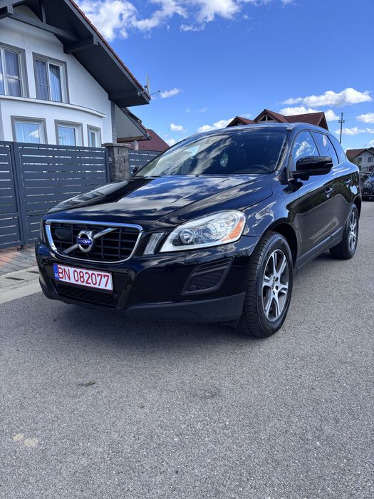 Volvo XC 60 2.4 diesel , 215 cp , an 2012 , 4x4, înmatriculată RO