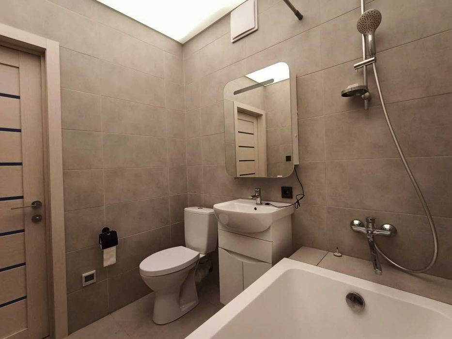 Дава се под наем Двустаен апартамент в София, Зона Б-18 - 60 кв.м за 612 € - Снимка #3