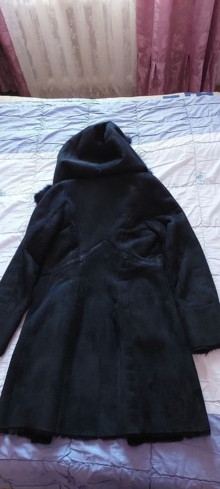 Новая фирменная натуральная дублёнка  на 44-46 размер.