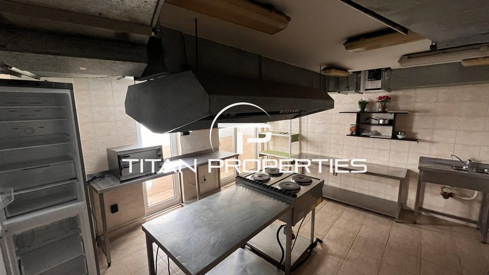 Дава се под наем Заведение в Бургас, Изгрев - 200 кв.м за 765 € - Снимка #2