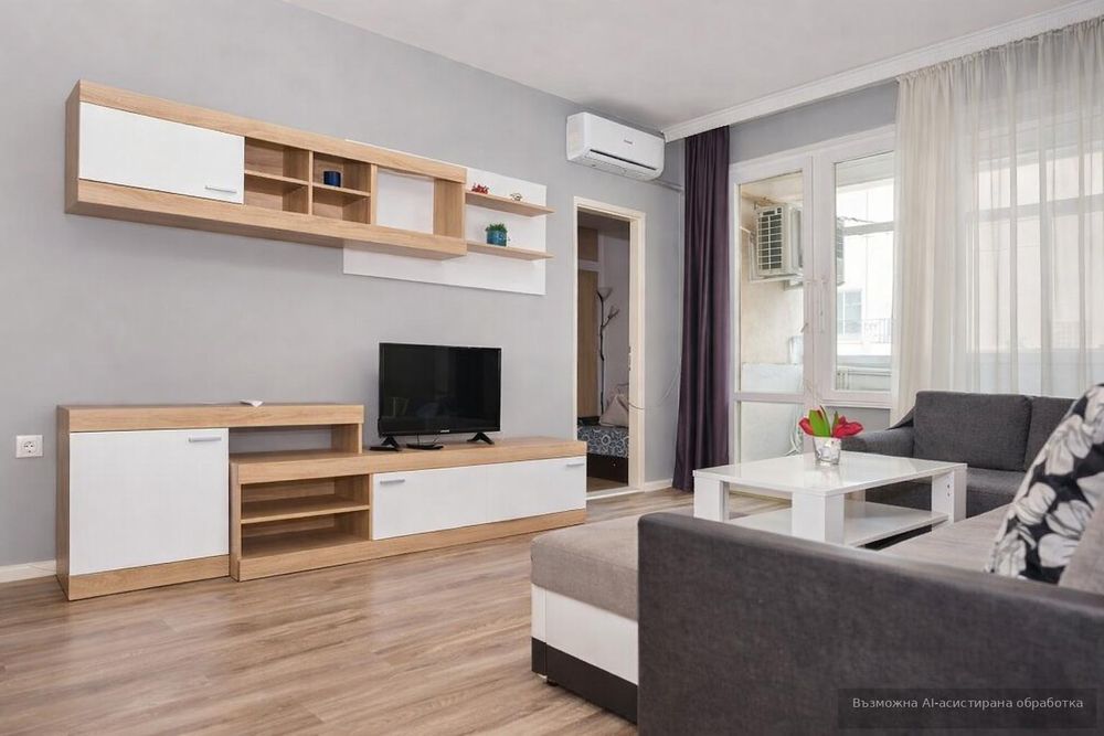 Дава се под наем Тристаен апартамент в Варна, Левски - 70 кв.м за 550 € - Снимка #1