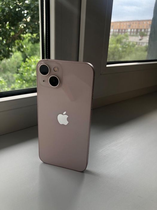 Продам iPhone 13 )128Gb)