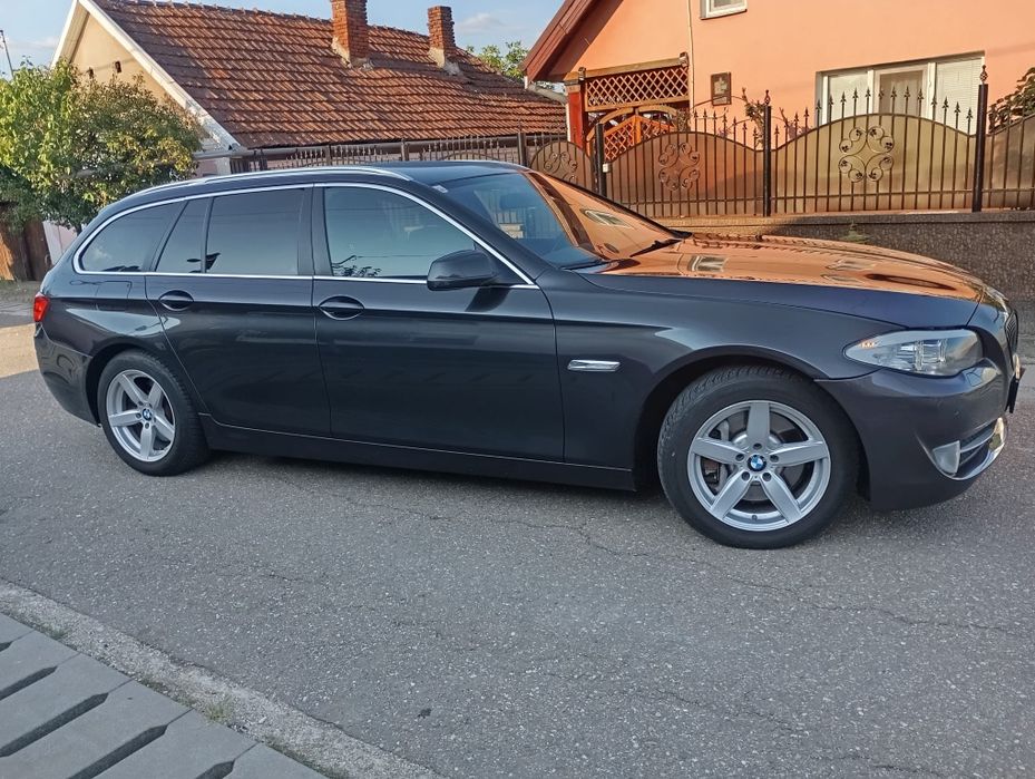 Vând BMW f11 xdrive 2.0 diesel