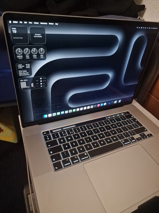 Лаптоп в отлично състояние – бърза продажба