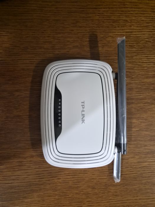 Router tp-link TL-WR841N