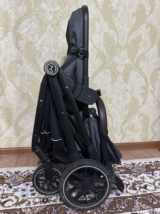 Продам коляску в отличном состоянии