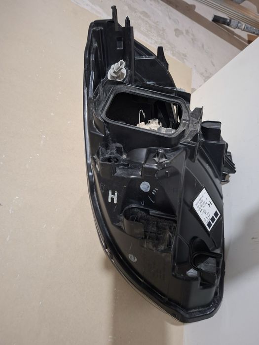 Десен фар за Рено Канго 2013 - 2021