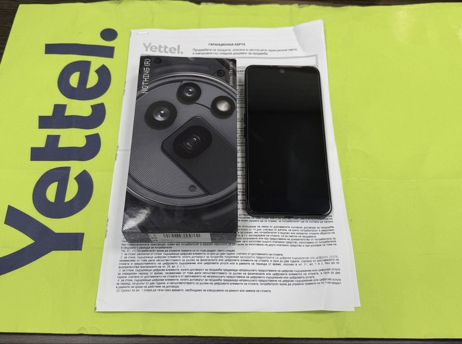 КАТО НОВ 256GB Nothing Phone 3a Pro 5G Гаранция 2028г. Black