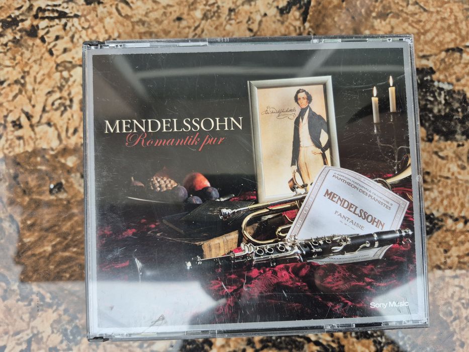 Vând Lot 16 CD cu muzică clasică mixta made in Germany 

Artiști:

- F