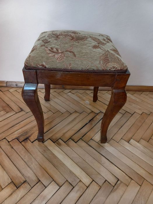 Комплект старинни мебели за трапезария