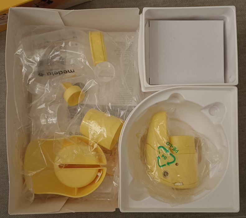 Молокоотсос MEDELA электрический