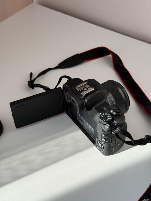 Фотоаппарат canon m50