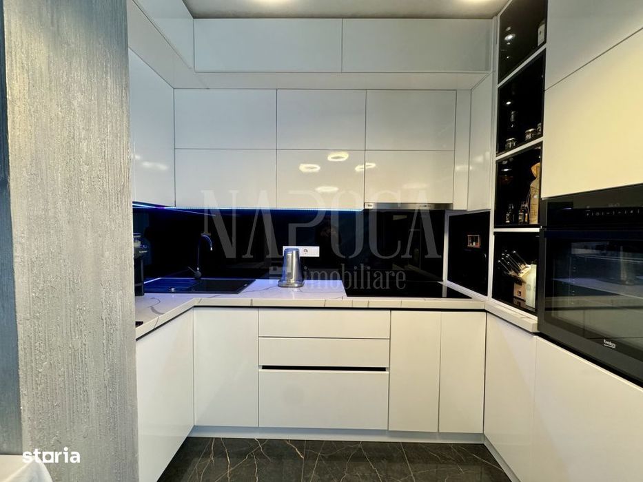 Apartament 3 camere de vanzare in Floresti