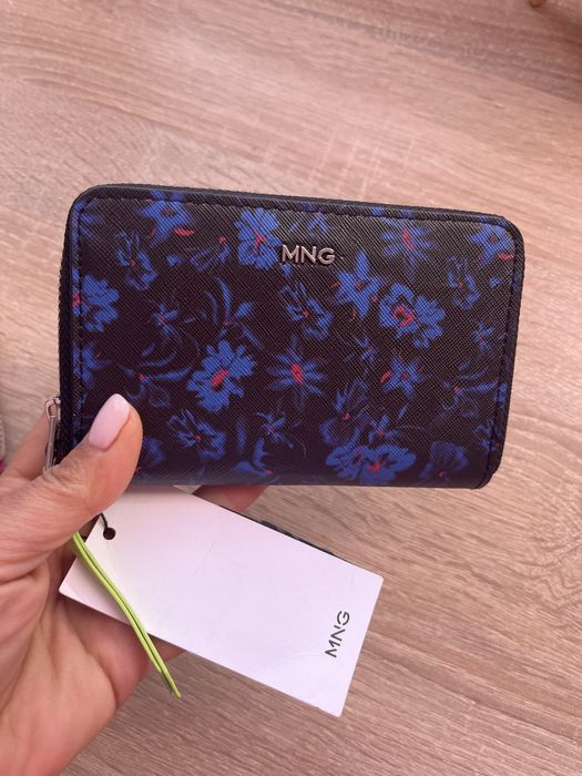 Дамско малко портмоне Манго