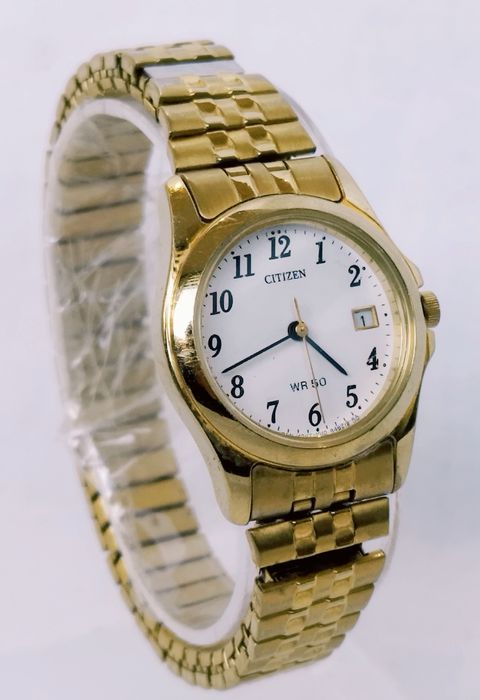 Ceas de dama Citizen cu Quartz, carcasă si bratara din oțel inoxidabil.