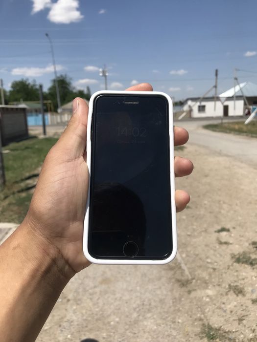 iPhone 7 память: 256 гб