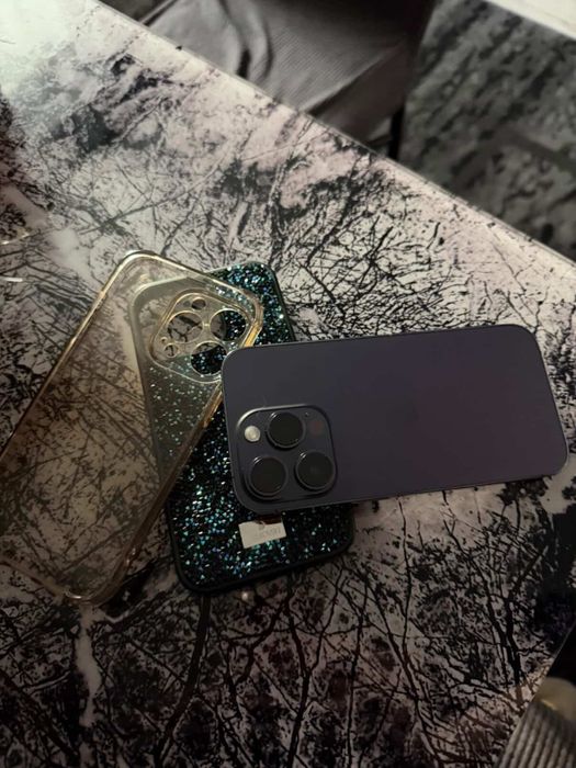 Продам Айфон 14 про