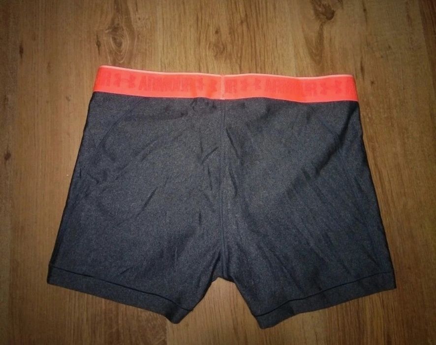 Pantaloni scurți compresie de damă Under Armour HeatGear mărimea L