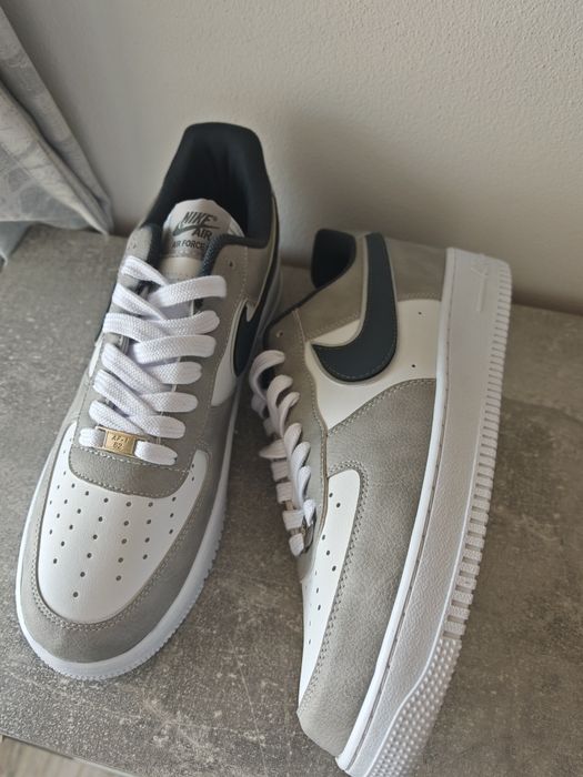 Nike Air Force 1, marimea 42, noi