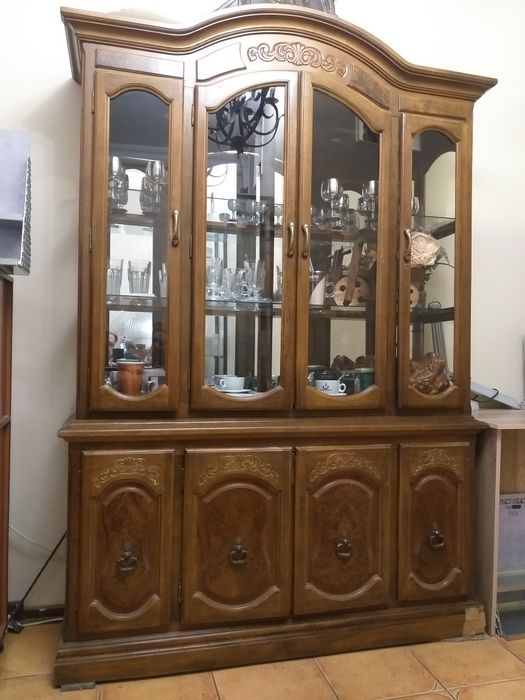 Продаётся антикварная горка