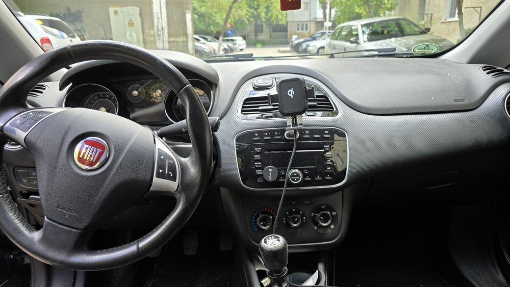 Fiat Punto 1.2 , an 07.2011 , 1242CC , 51 KW,  merita văzut proprietar