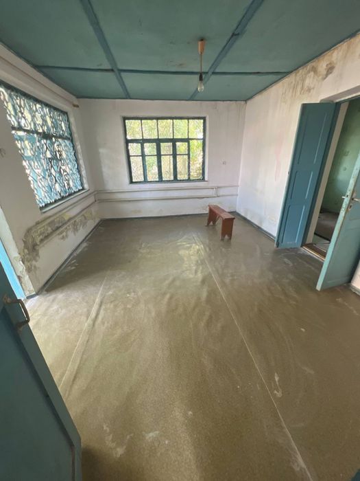 Sotiladi hovli Sakson ota mahalla Yuqorichirchiqda 9 sotka