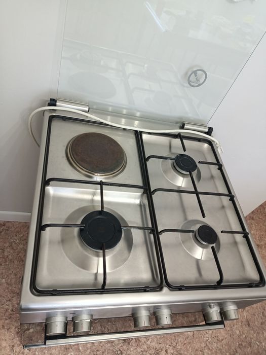 Продам газплиту Bosch