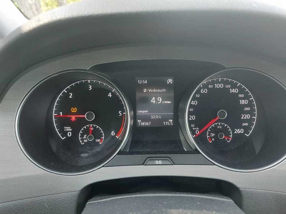 Dezmembrez Vw Sportsvan 1.6 Tdi CXXA 90 cai 5 trepte manual 118.000 km
