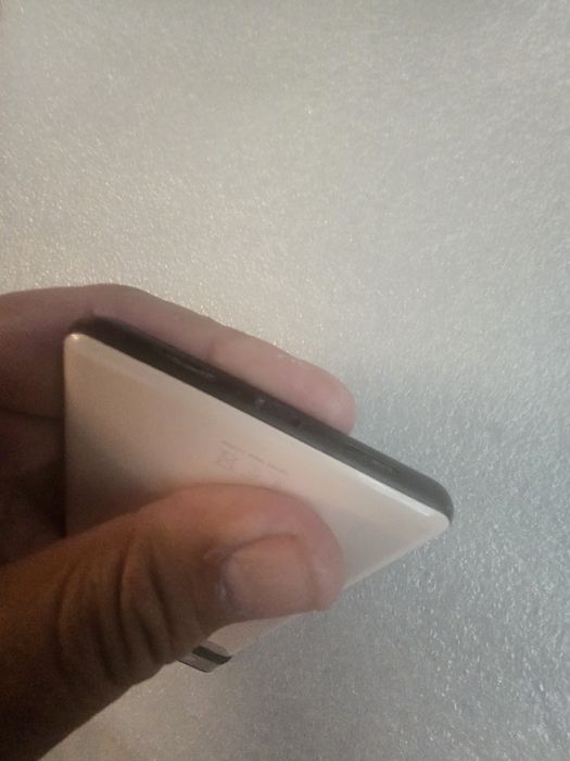 Pixel 6 за части