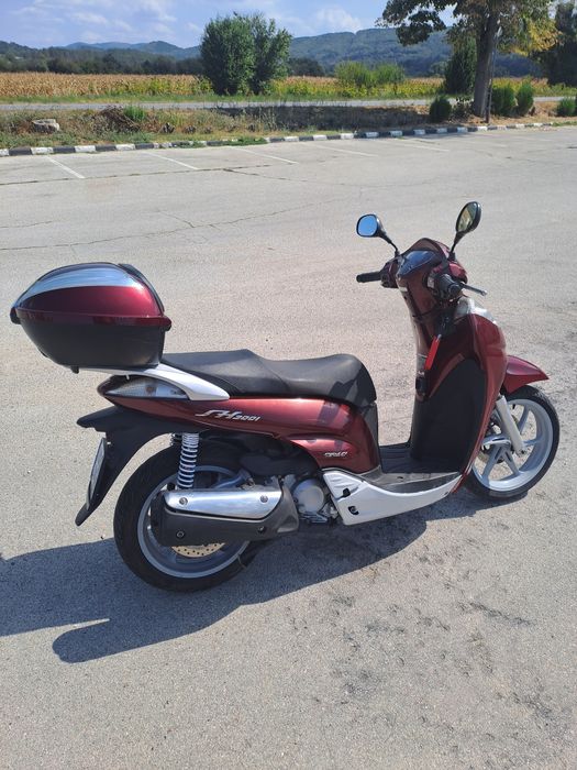 Скутер Honda sh 300
