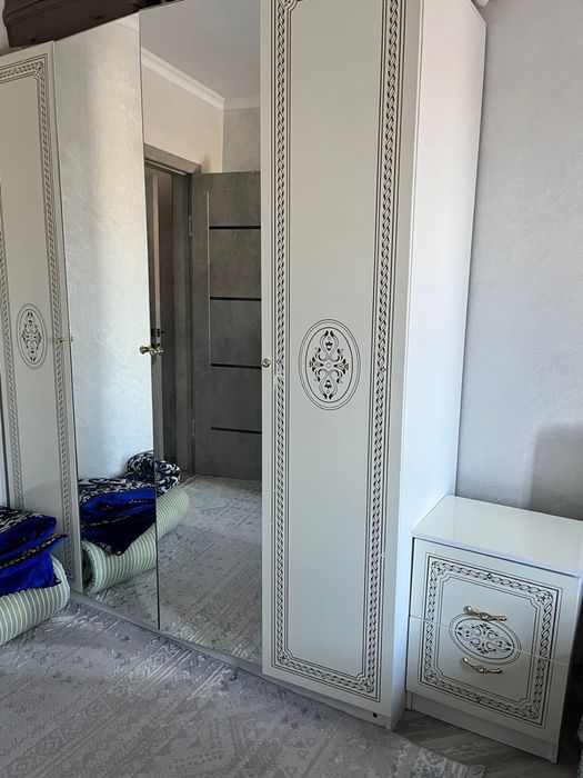 Продам спальный гарнитур