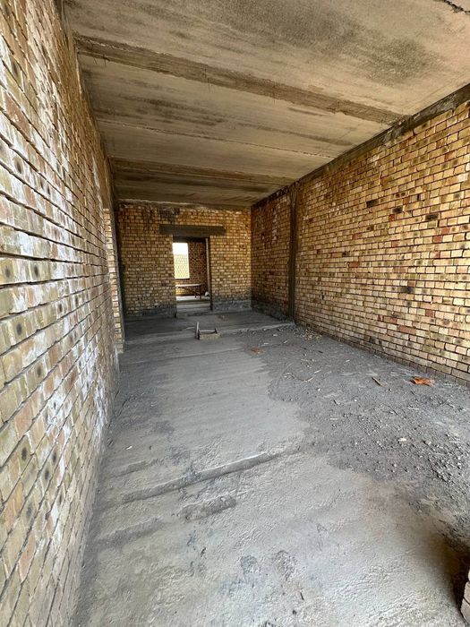 Уй каробка холатида сотилади