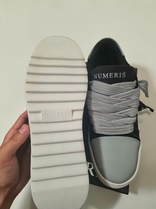 Numeris Atelier Acrylic Black