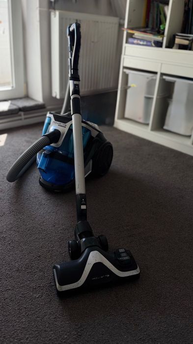 Aspirator Rowenta - Silence Force Extreme - Multi Cyclonic (fără sac)
